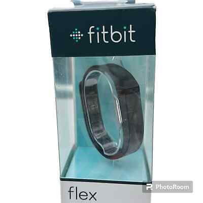 NIB Fitbit Flex Wireless Wristband, Black, OS Fitbit - фотография #2