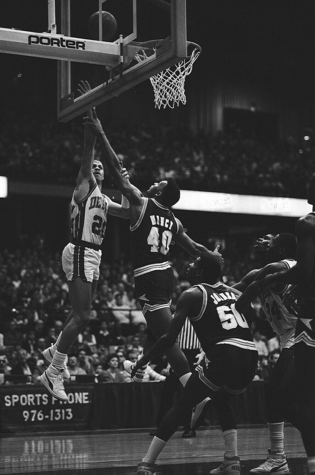LD125-46 1986 College Basketball DePaul UAB Blazers (55) ORIG 35mm B&W NEGATIVES Без бренда - фотография #10