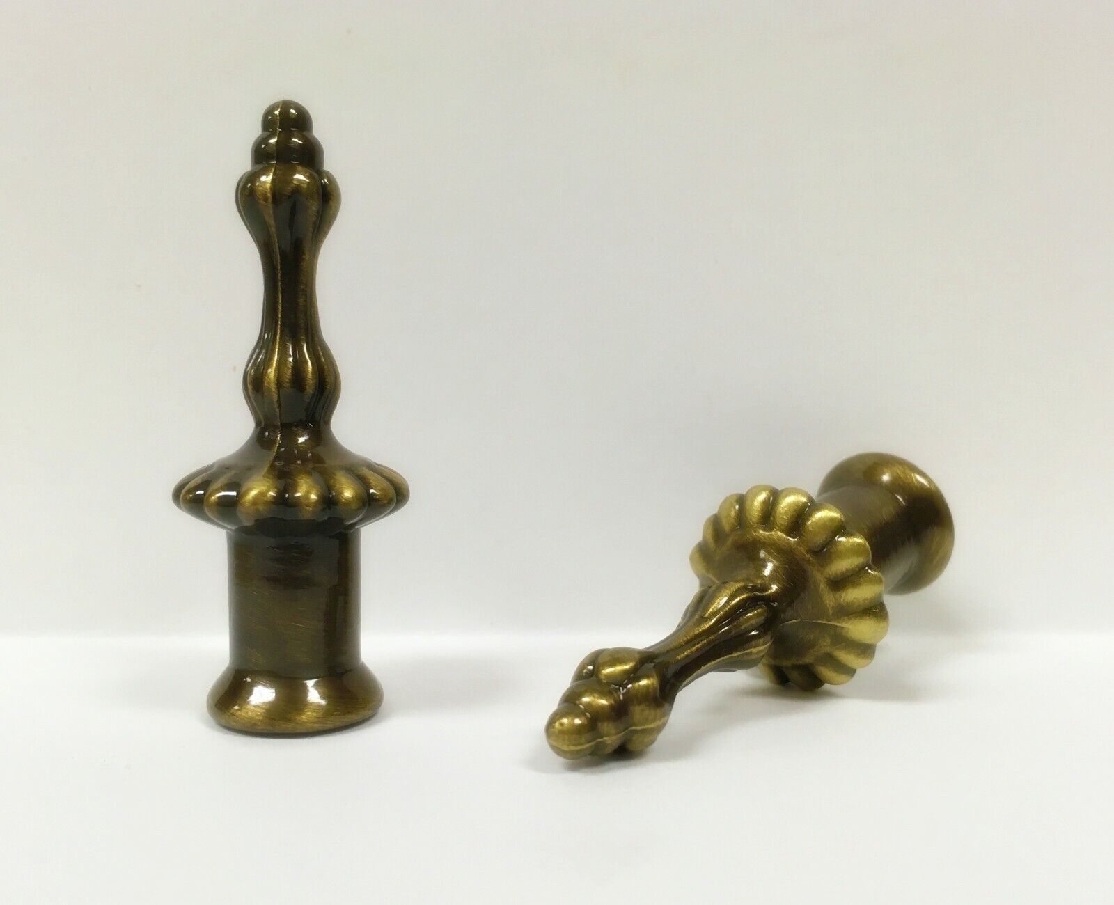 Lamp Finial-Pair of 2" Antique Brass Finish PILLAR finials-Dual Thread LITE ACCENTS AB-PILLAR-2 - фотография #3
