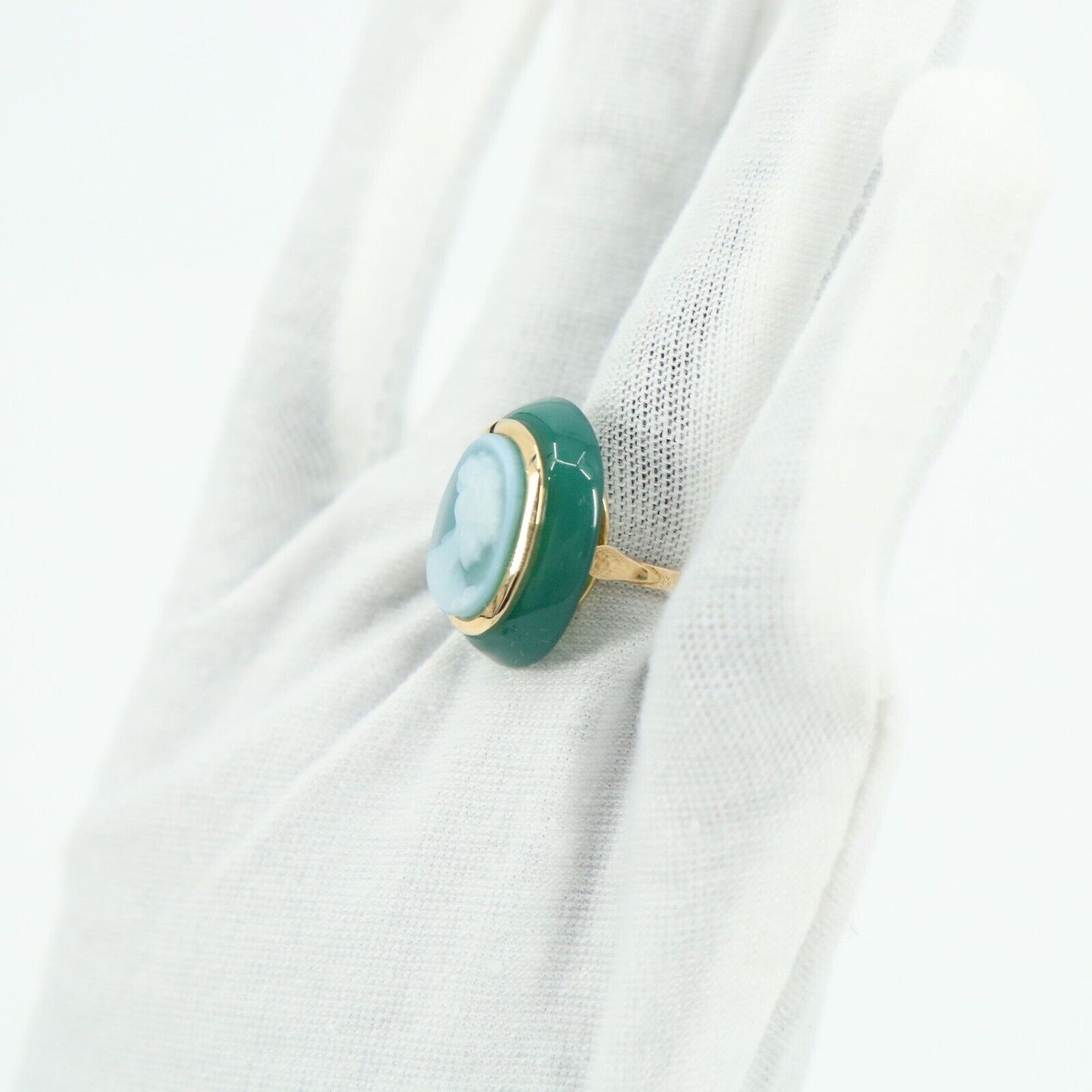 New Giovanni APA Green Agate Hand Carved Shell Cameo 18K Yellow Gold 750 Ring 6. Giovanni APA - фотография #9