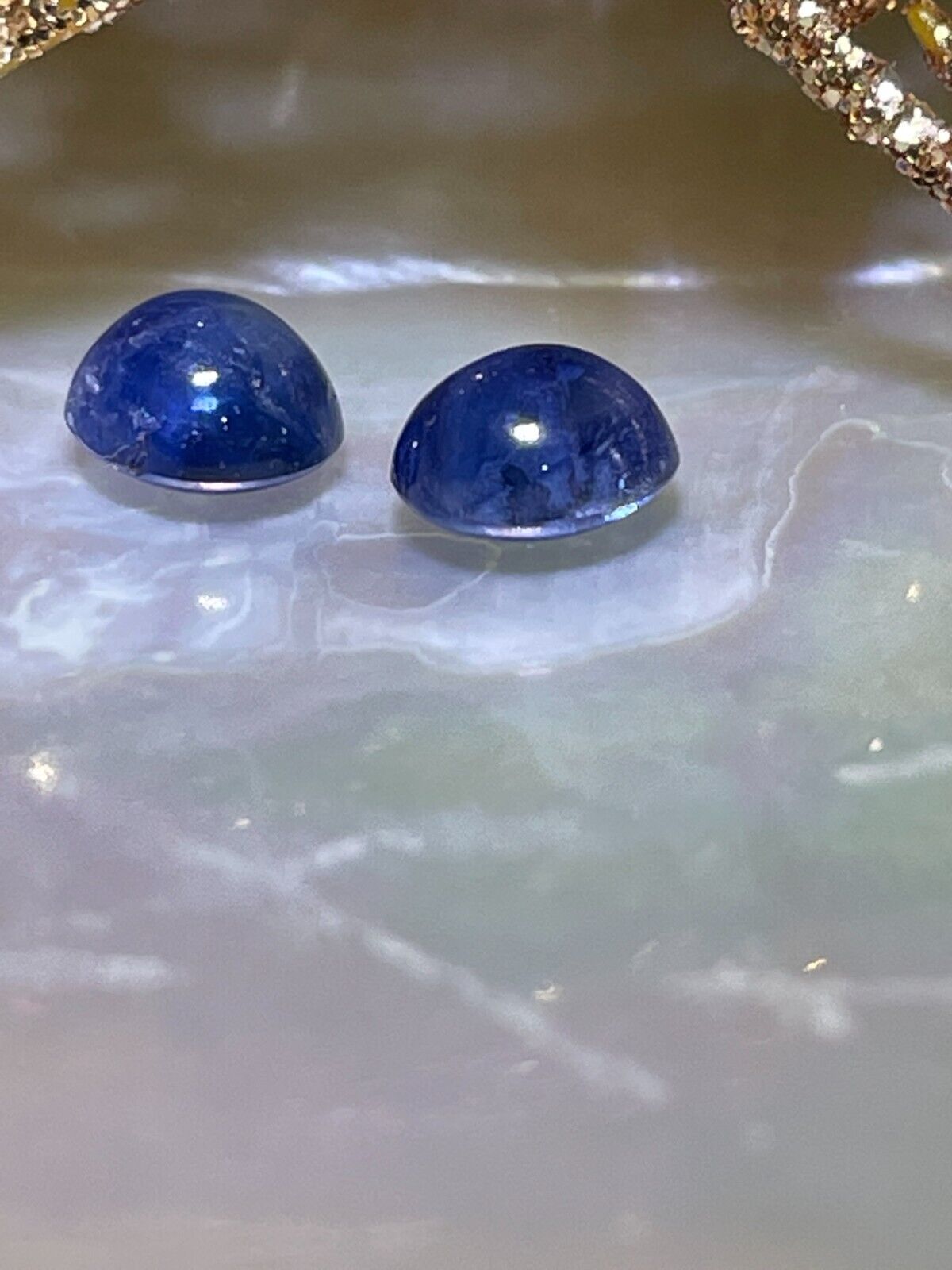 2.45ctw Loose Pair Natural Blue Sapphire Cabochons 5.6mm  Без бренда - фотография #4