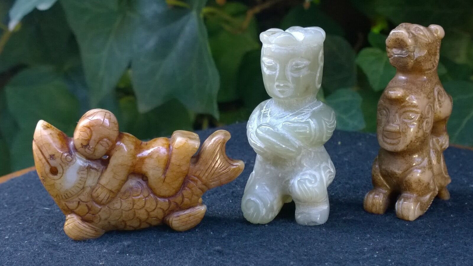 Group of Three Old Nephrite Jade Amulets Fish-Boy-Dragon Man Extra Fine Carving. Без бренда