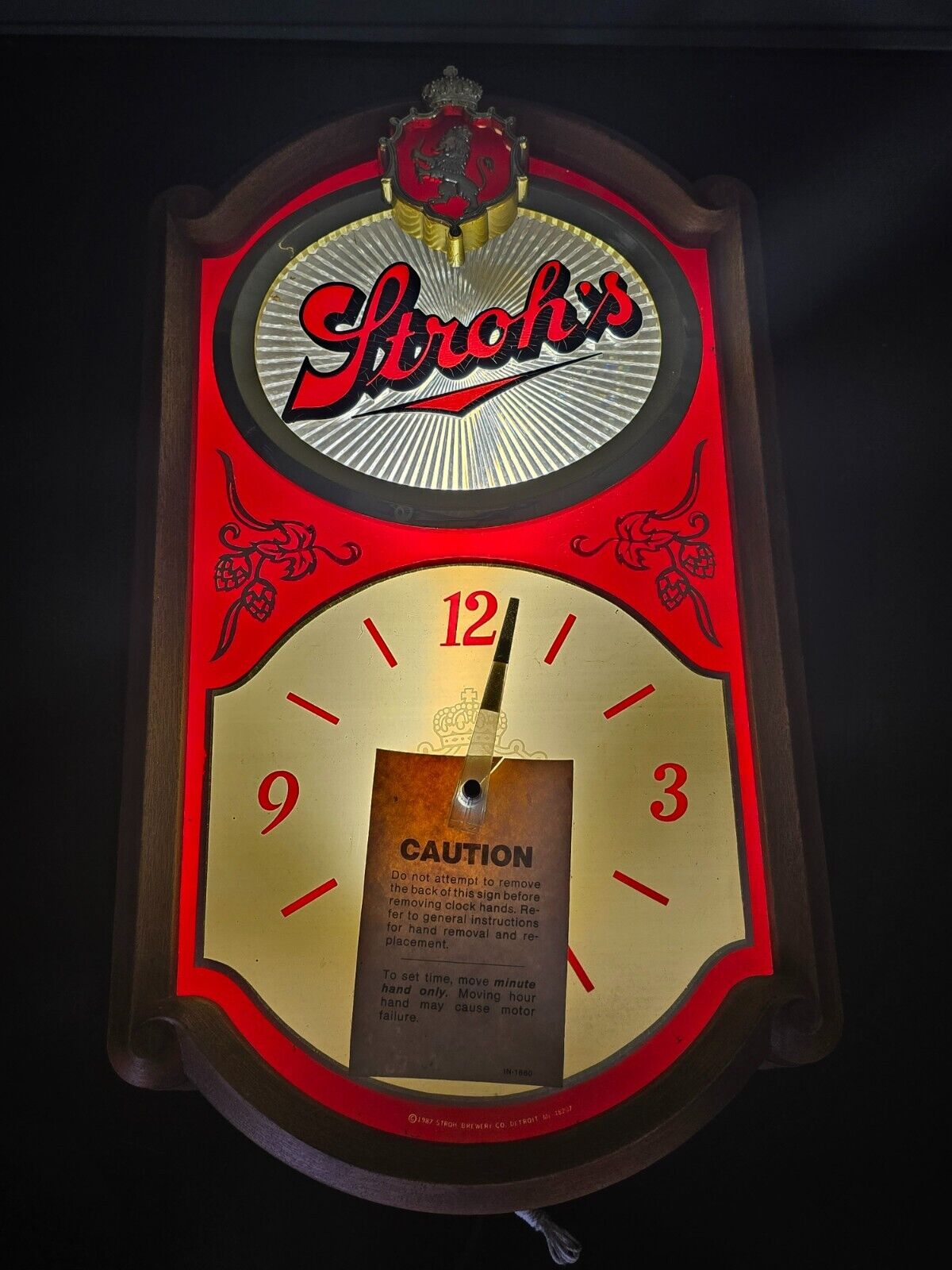 Stroh's Beer 19" Lighted Wall Clock   NOS STROHS - фотография #10