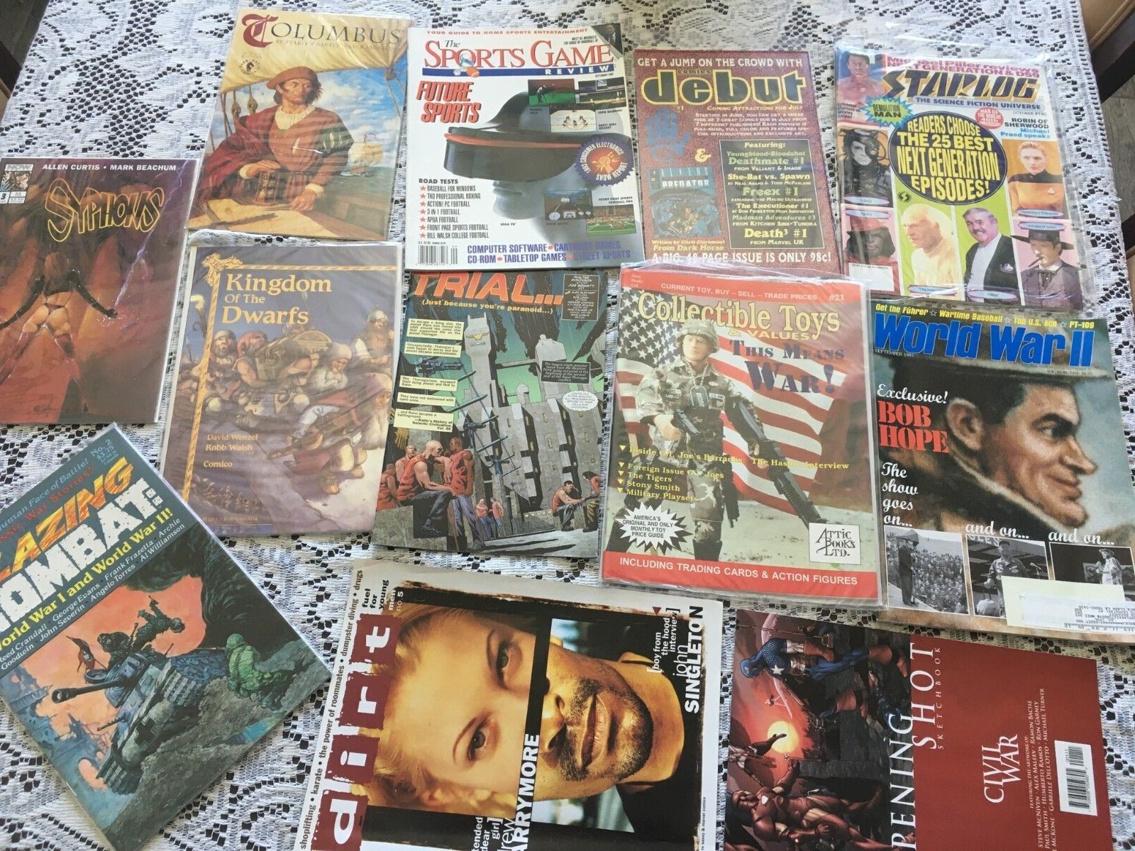 Mixed Lot of 12 Random items Comics syphons combat dwarfs debut columbus starlog Без бренда