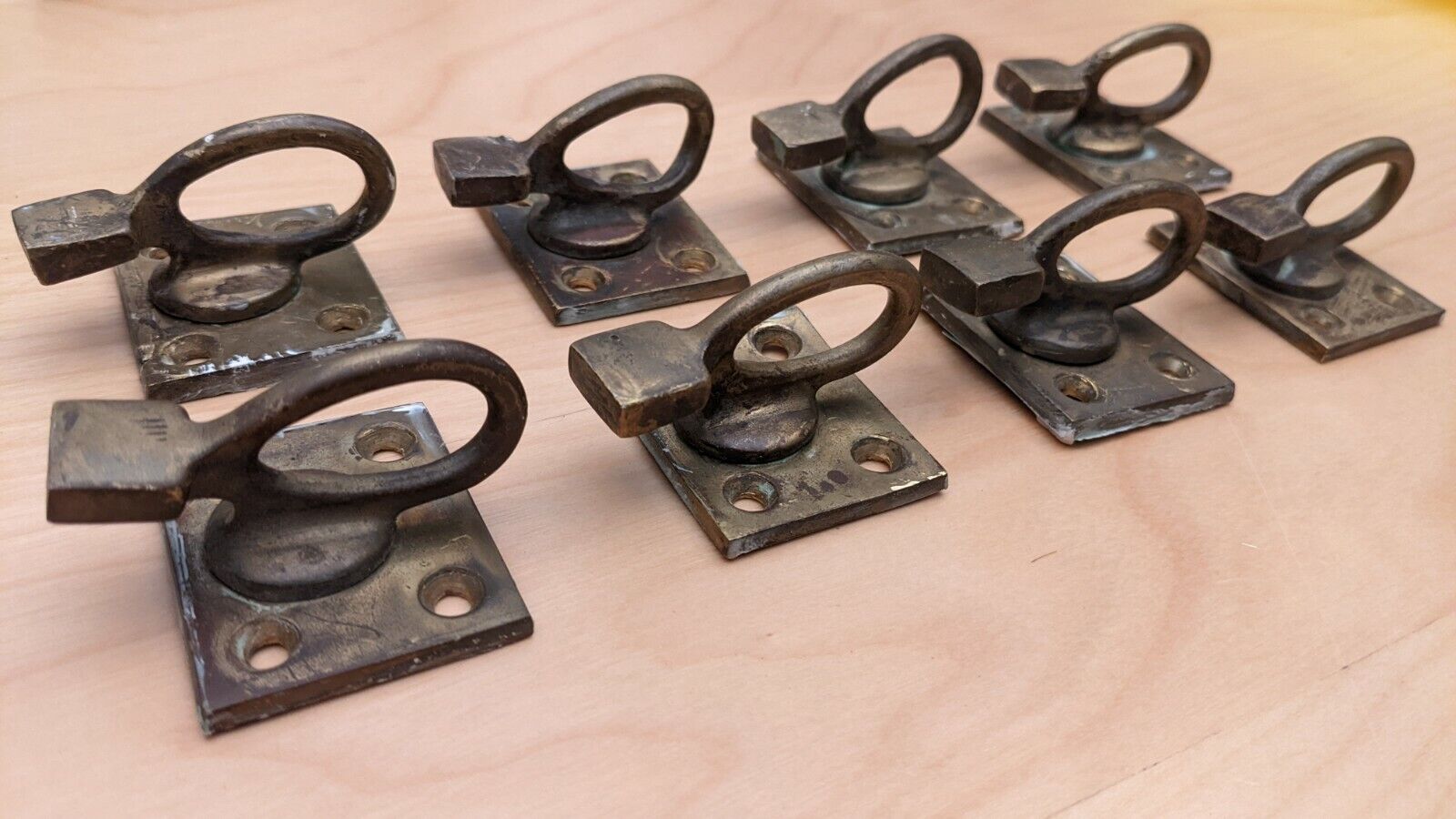 Set of 8 Nice Antique Solid Brass Loop Casement Fasteners Locks - No Strikes Без бренда - фотография #2