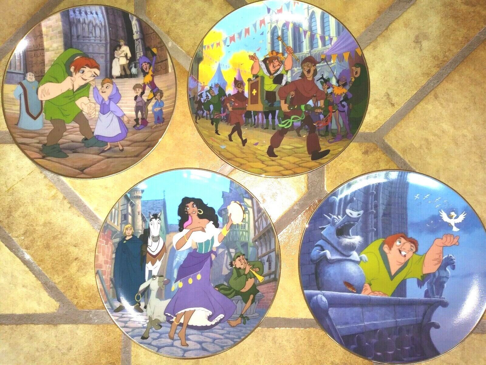 HUNCHBACK OF NOTRE DAME,COMPLETE SET 4 LTD.ED.DISNEY BRADEX PLATES 1996,NEW,MINT BRADEX CHINA