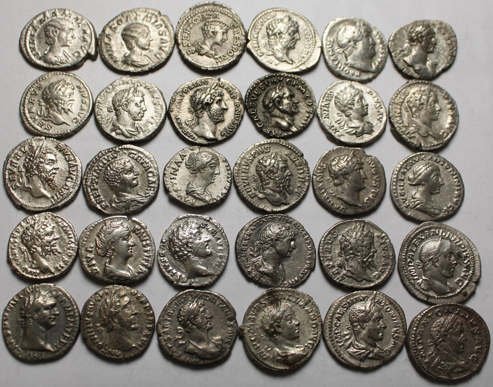 1 original Ancient Roman SILVER coin Denarius Trajan Faustina Hadrian Domitian Без бренда - фотография #6