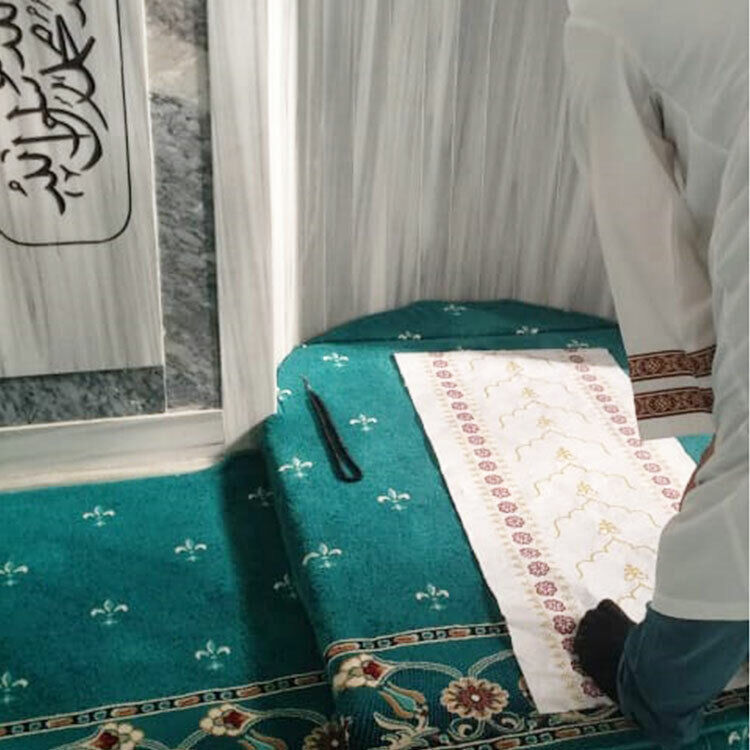 New 100x Disposable prayer mat, janamaz water proof personal & mosque use Без бренда - фотография #3