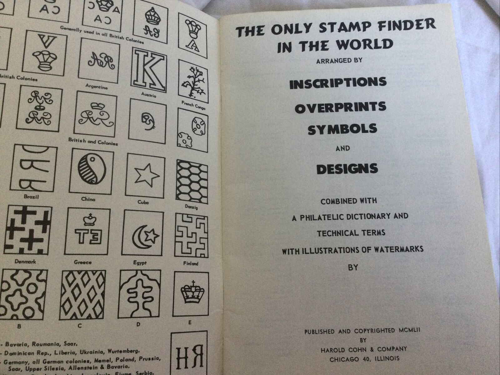 Lot 4 Vintage Stamp collecting booklets: Harris Catalog 1969, Stamp Finder 1967+ Без бренда - фотография #11