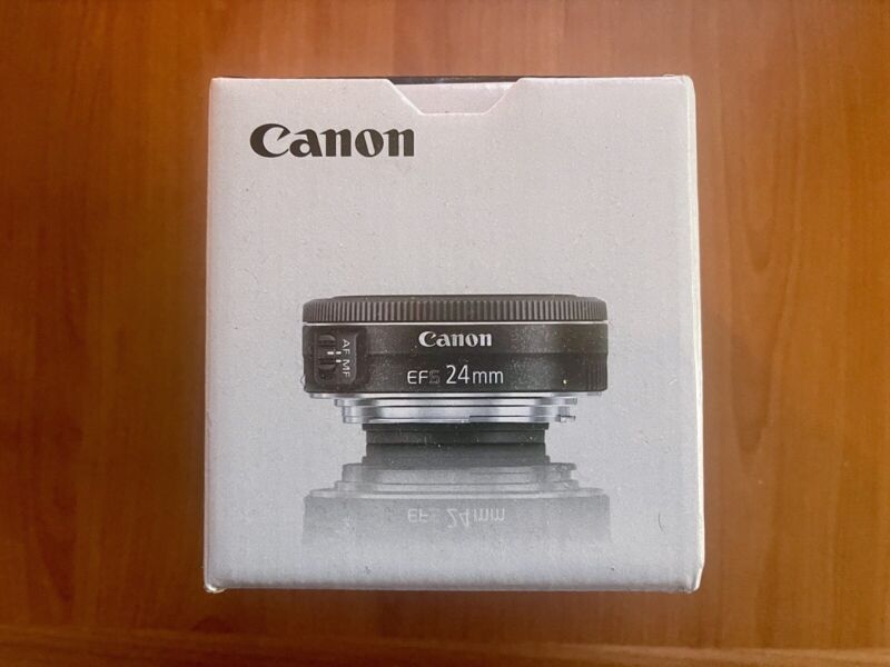 Canon EF-S 24MM f/2.8 STM Lens Canon 9522B002