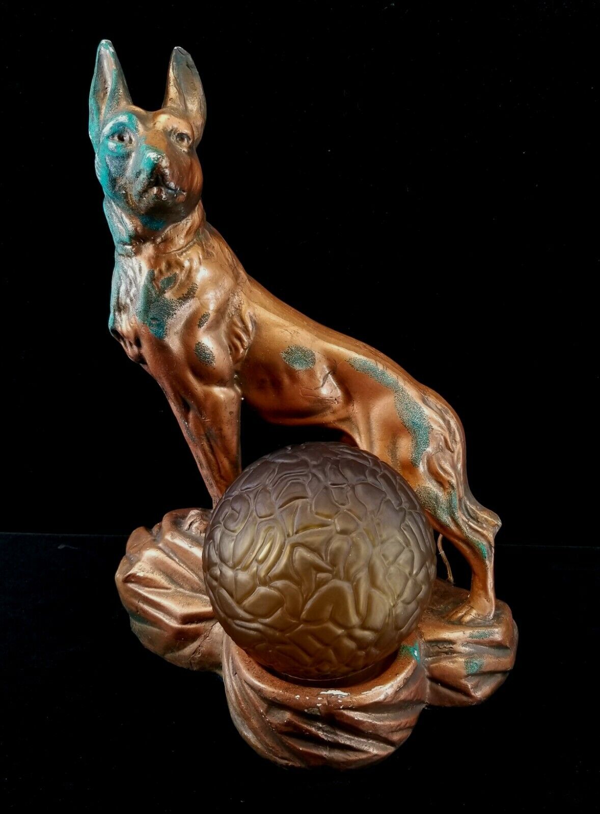 Vintage Art Deco Era German Shepherd Dog Globe Lamp Copper Painted Plaster GOOD Без бренда