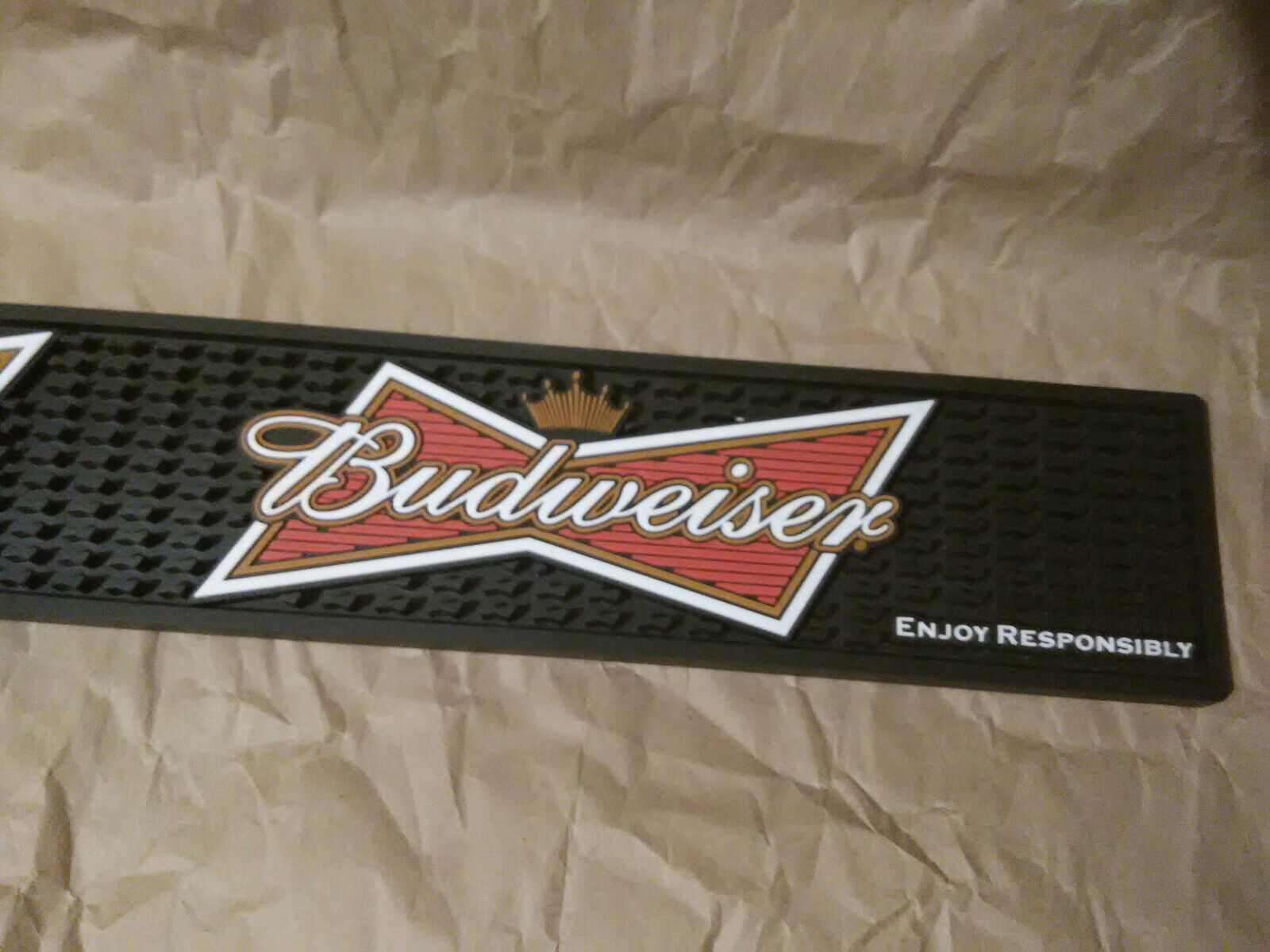 Gift Set Classic Budweiser Stoneware Stein 5.5" tall / Mug and Beer Mat 24"x3.5" Без бренда - фотография #2