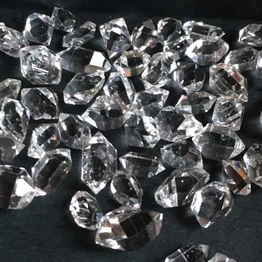 24 pcs Herkimer diamond crystals , 5 to 7 mm Без бренда - фотография #5
