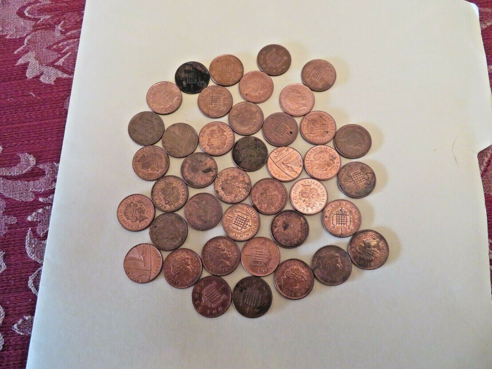  Lot of 40 British 1 Penny Coins.  Без бренда