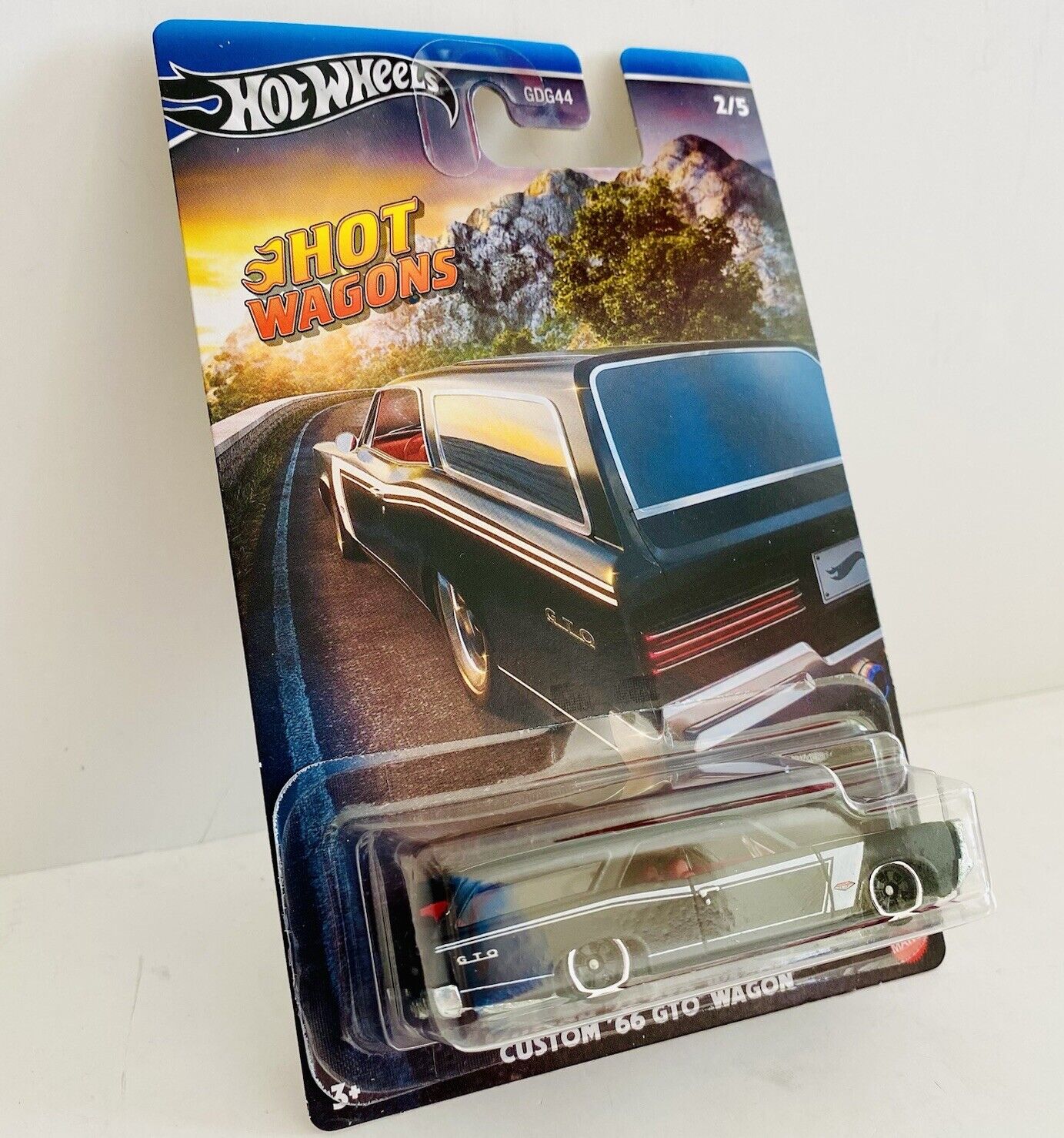 2024 Hot Wheels Hot Wagons Series #2/5 Custom '66 GTO Wagon Black Hot Wheels GTO Wagon - фотография #5