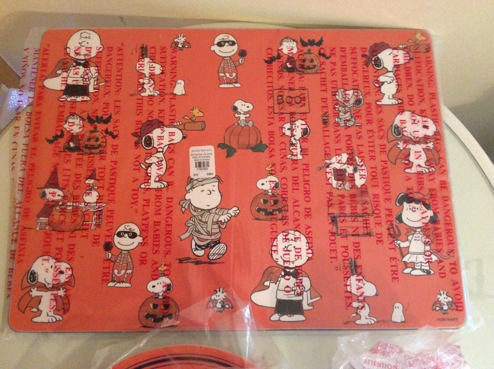 Pottery Barn kids peanuts Snoopy Halloween pumpkin placemat SET 2 NEW dog lunch Pottery Barn na