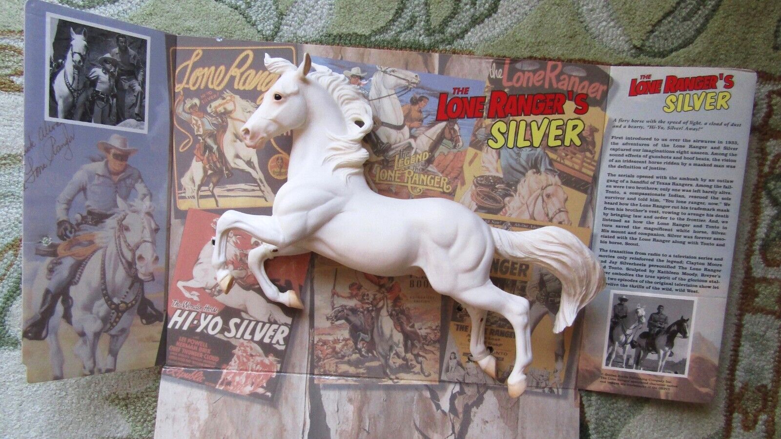 SILVER ~   Lone Ranger's  Famous White Stallion  --  NO VHS Tape  --  Horse only Breyer - фотография #10