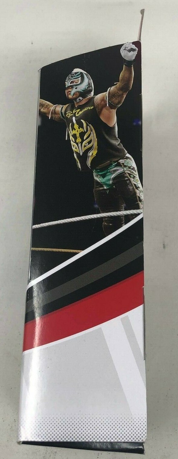 WWE Mattel Elite Collection #72 Rey Mysterio Signed Rare Action Figure NIB COA Mattel - фотография #3