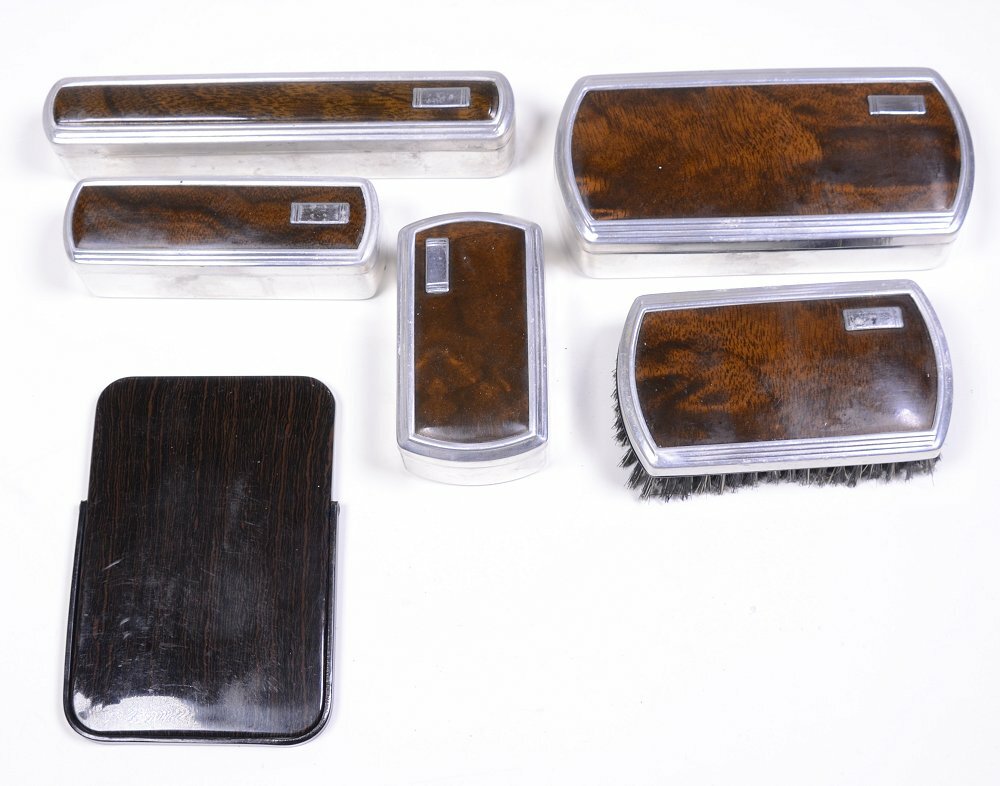 Lot (6) Vintage Men's Grooming Set: Toothbrush Comb Brush Shaving & Soap Holders Без бренда