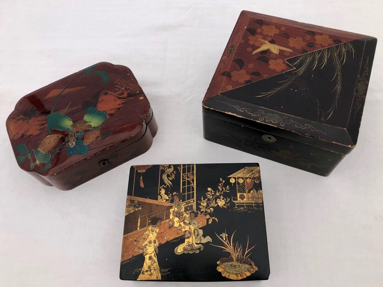 Set of Three French Lacquered Boxes in Black, Red with Gilt Birds and Scene Red