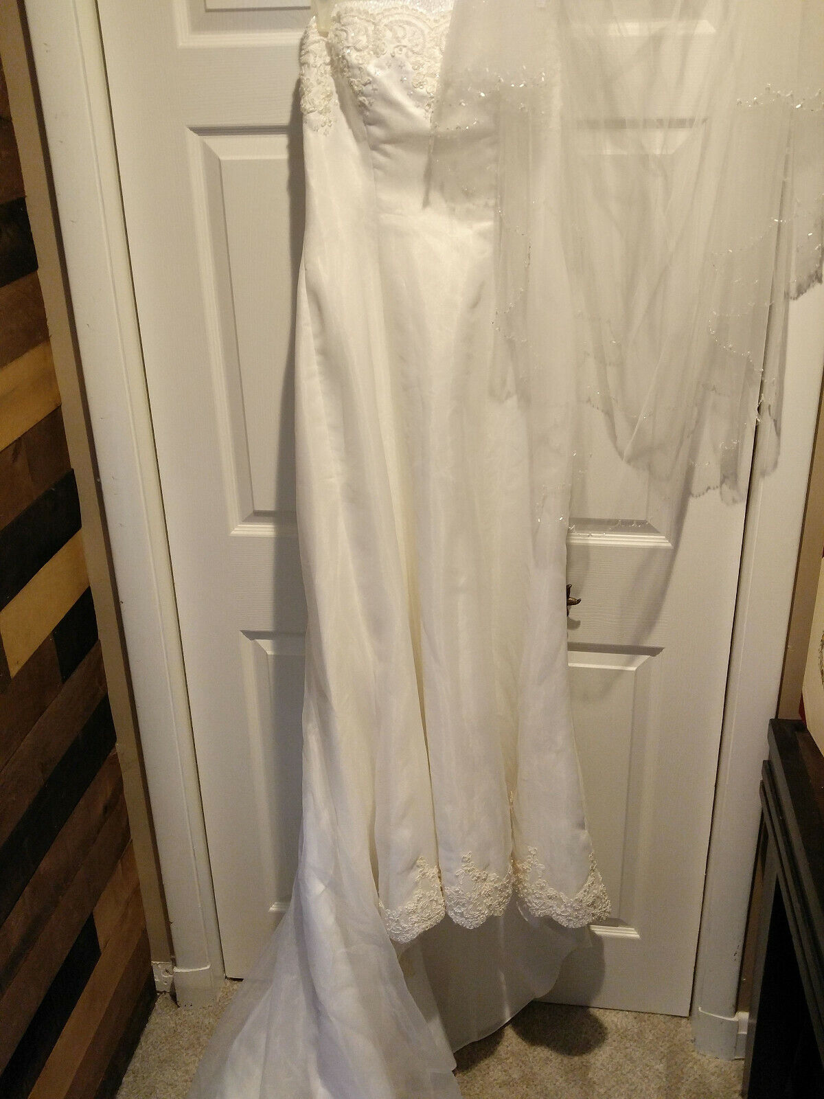 WEDDING Dress and VEIL Size 12 Tailored Size 6-8 Без бренда