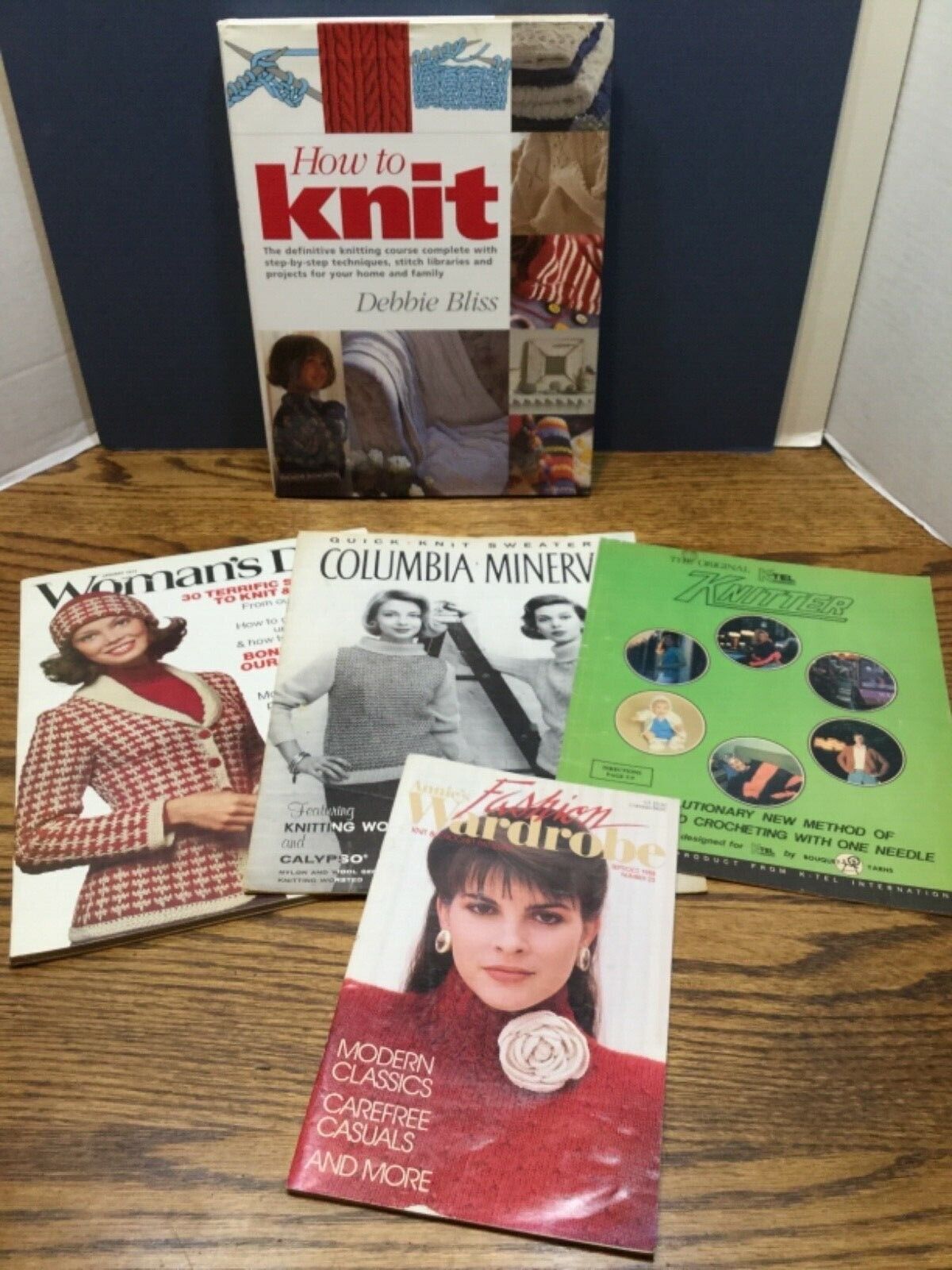 HOW TO KNIT Lot of 7 Pamphlets and Book by Debbie Bliss  Без бренда