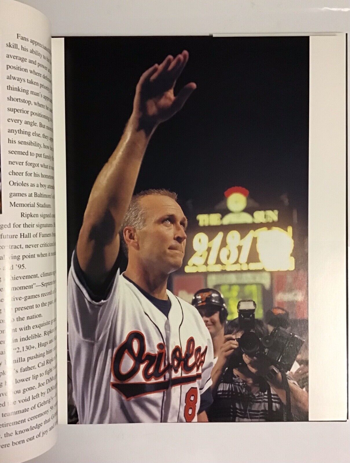 Cal Ripken, Jr-Celebrating The Career Of A Baseball Legend 2001 Hardcover  Без бренда - фотография #5