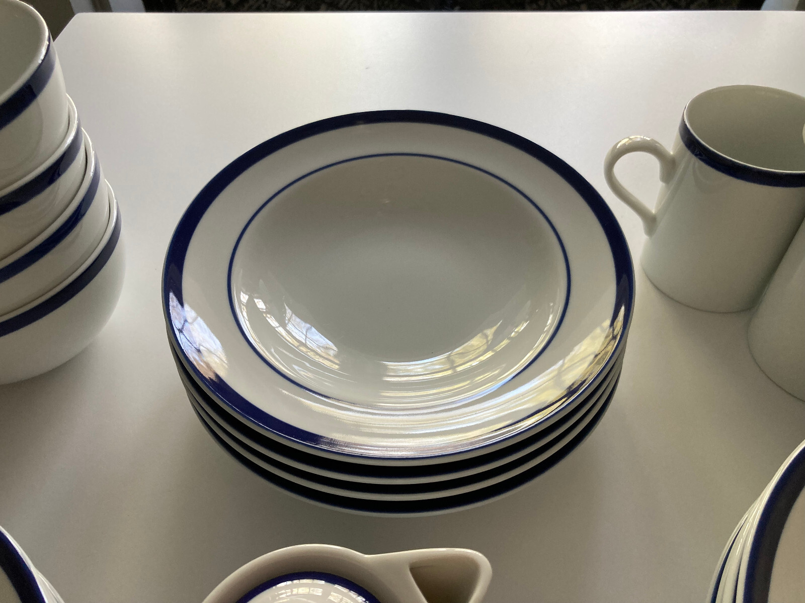 NEW 30pc SET! WILLIAMS SONOMA BRASSERIE BLUE & WHITE PORCELAIN DINNERWARE JAPAN Williams-Sonoma - фотография #11