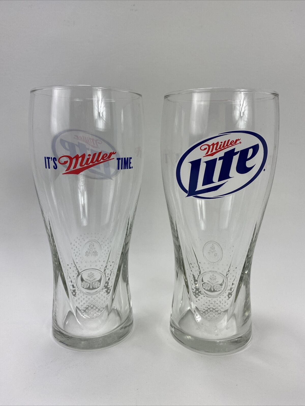 Miller Lite Embossed Pilsner Pint Beer Glass "It's Miller Time" Set Of 2 Miller - фотография #2