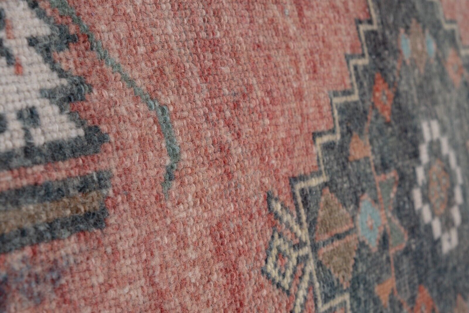 Pair of Vintage Turkish Oushak Yastik Scatter Rug - Faded Tribal Carpet Handmade Runner Rug - фотография #7