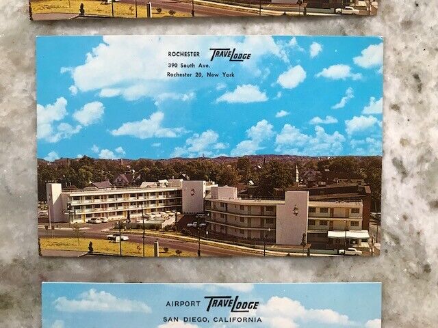 3 Travelodge Motel Postcards. Rochester NY (2 dup.) & San Diego CA. unposted Без бренда - фотография #3