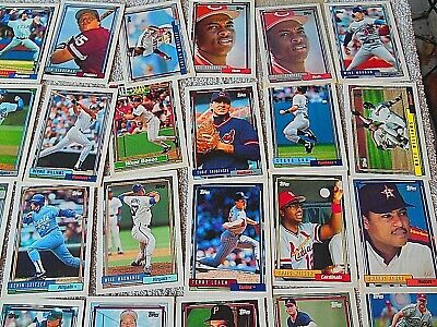 LOT OF 48 TOPPS 1992 BASEBALL TRADING CARDS UN-SEARCHED. Без бренда - фотография #8