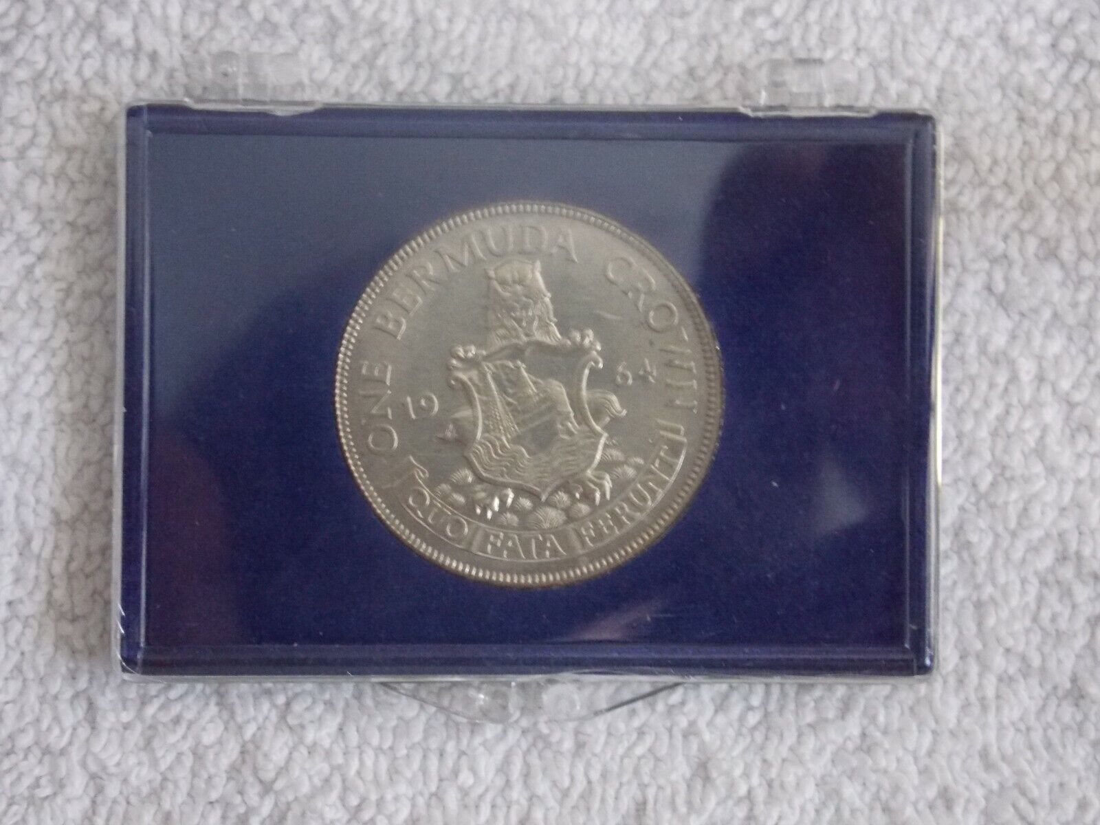 Bermuda 1 silver Crown  coin and a 1 dollar banknote Без бренда - фотография #2