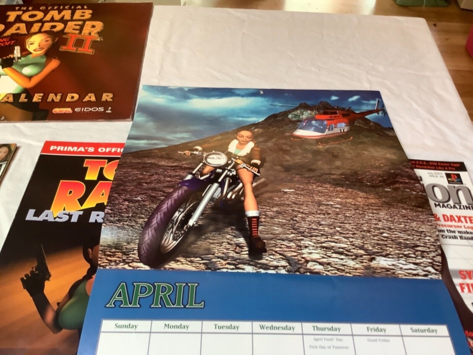 Vintage Tomb Raider 1998 , 1999 Calendar ,Tomb Raider Last Revelation Strategy G Tomb Raider - фотография #6