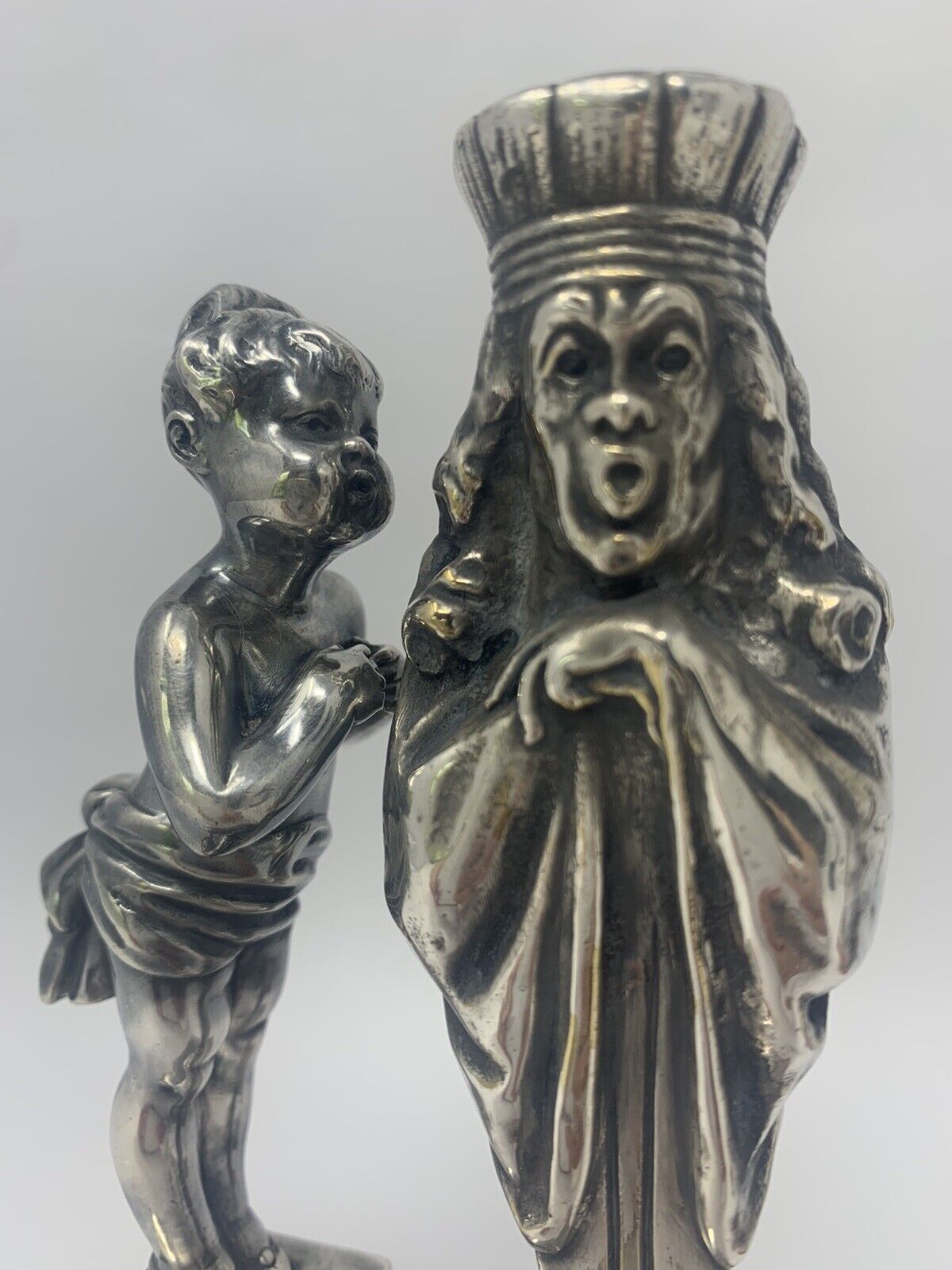  Rare Pair of antique French figural bronze candlesticks by Louis Kley Без бренда - фотография #5
