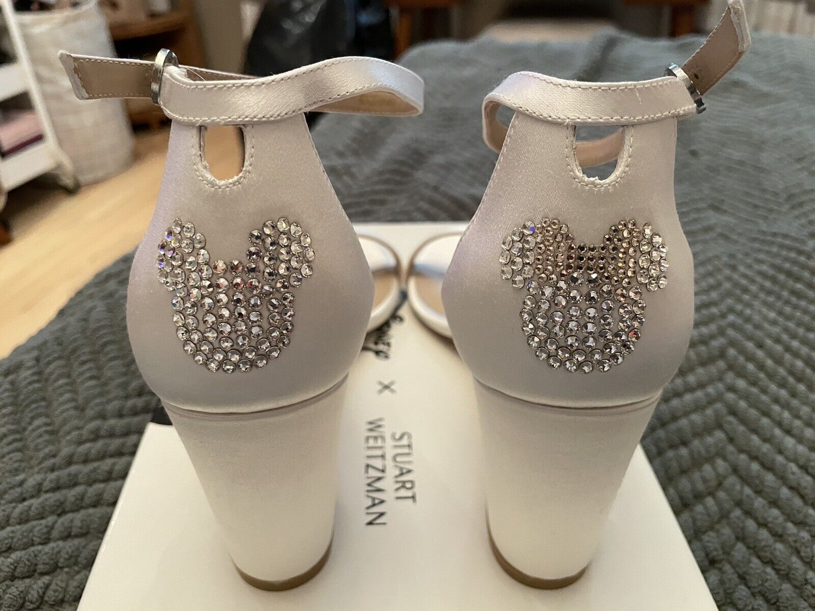 Stuart Weitzman Disney Wedding Shoes Size 8.5 Без бренда