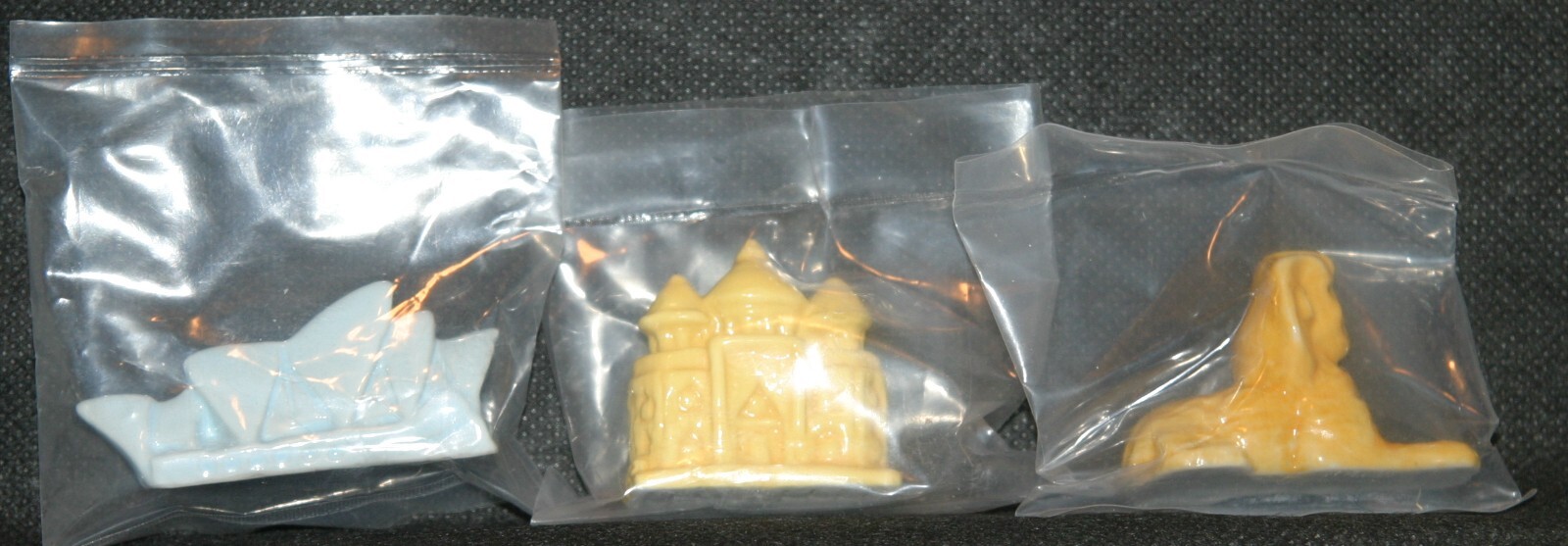 Wade Red Rose Tea Monuments of the World lot - Sydney, Taj Mahal & Giza Sphinx Wade