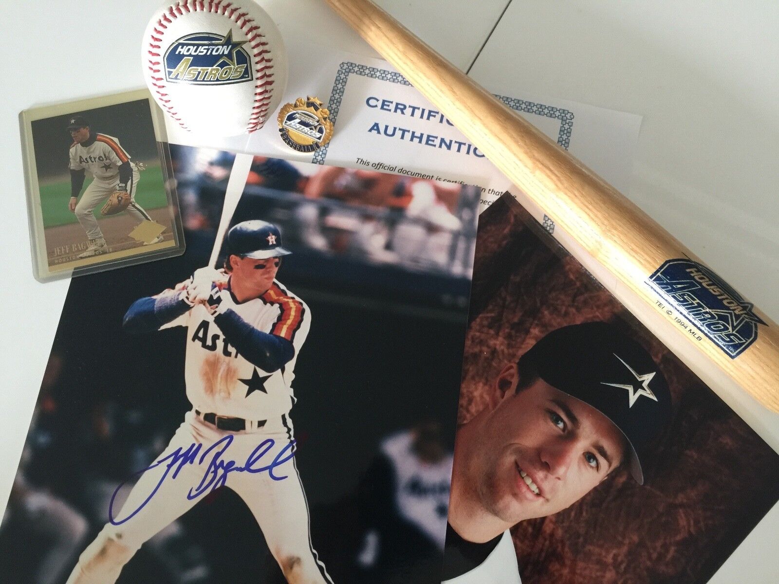 MLB Houston Astros Pack plus Jeff Bagwell Signed 8 x 10 photo Без бренда