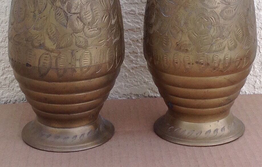 Brass India Vase pair identical, 20th century Anglo, engraved bohemian 225-BF  Без бренда - фотография #4