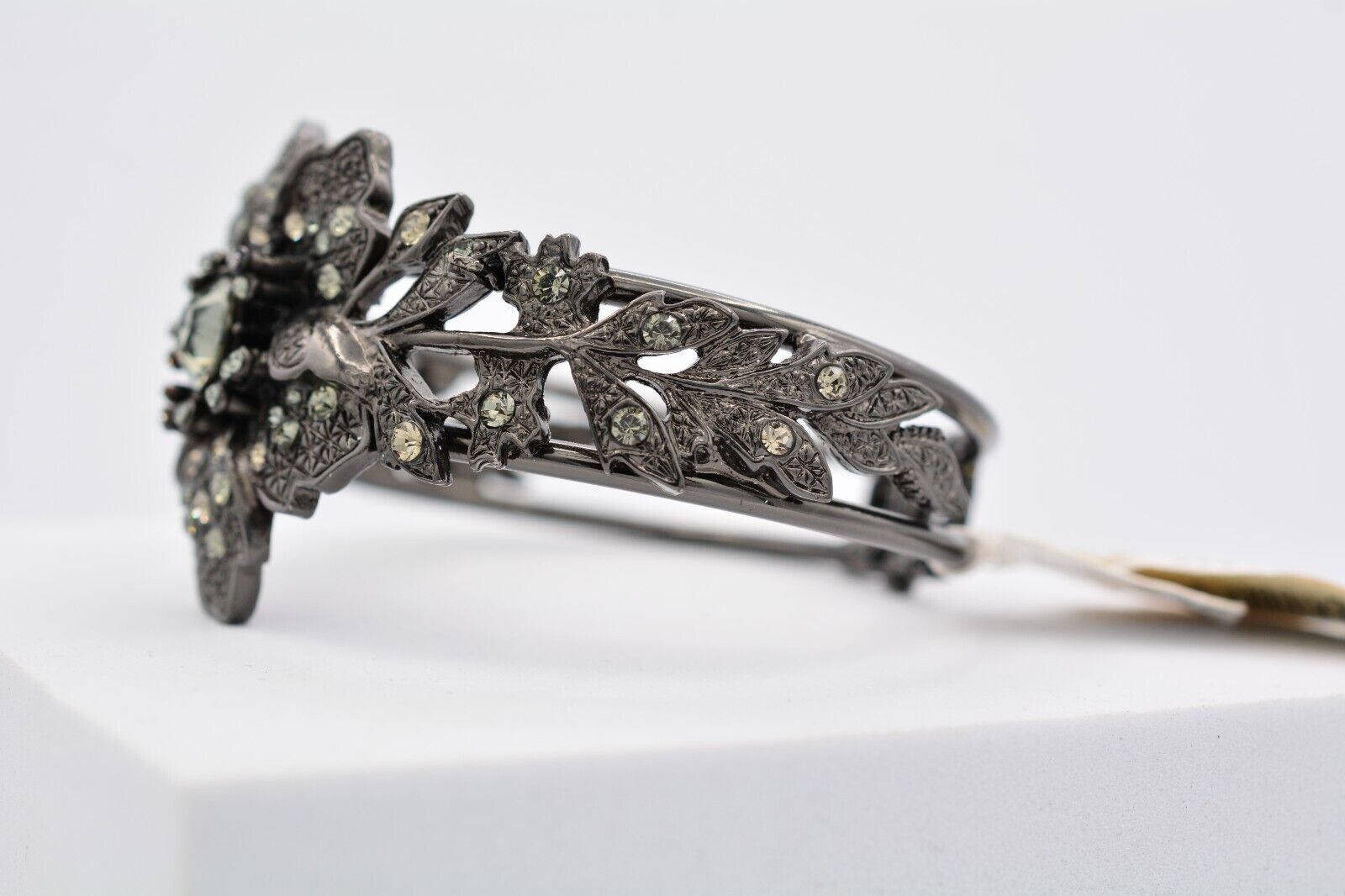 1928 Vintage Bangle Bracelet Gunmetal Crystal Flower Gold Hinged Shiny NOS Bin4 1928 - фотография #10
