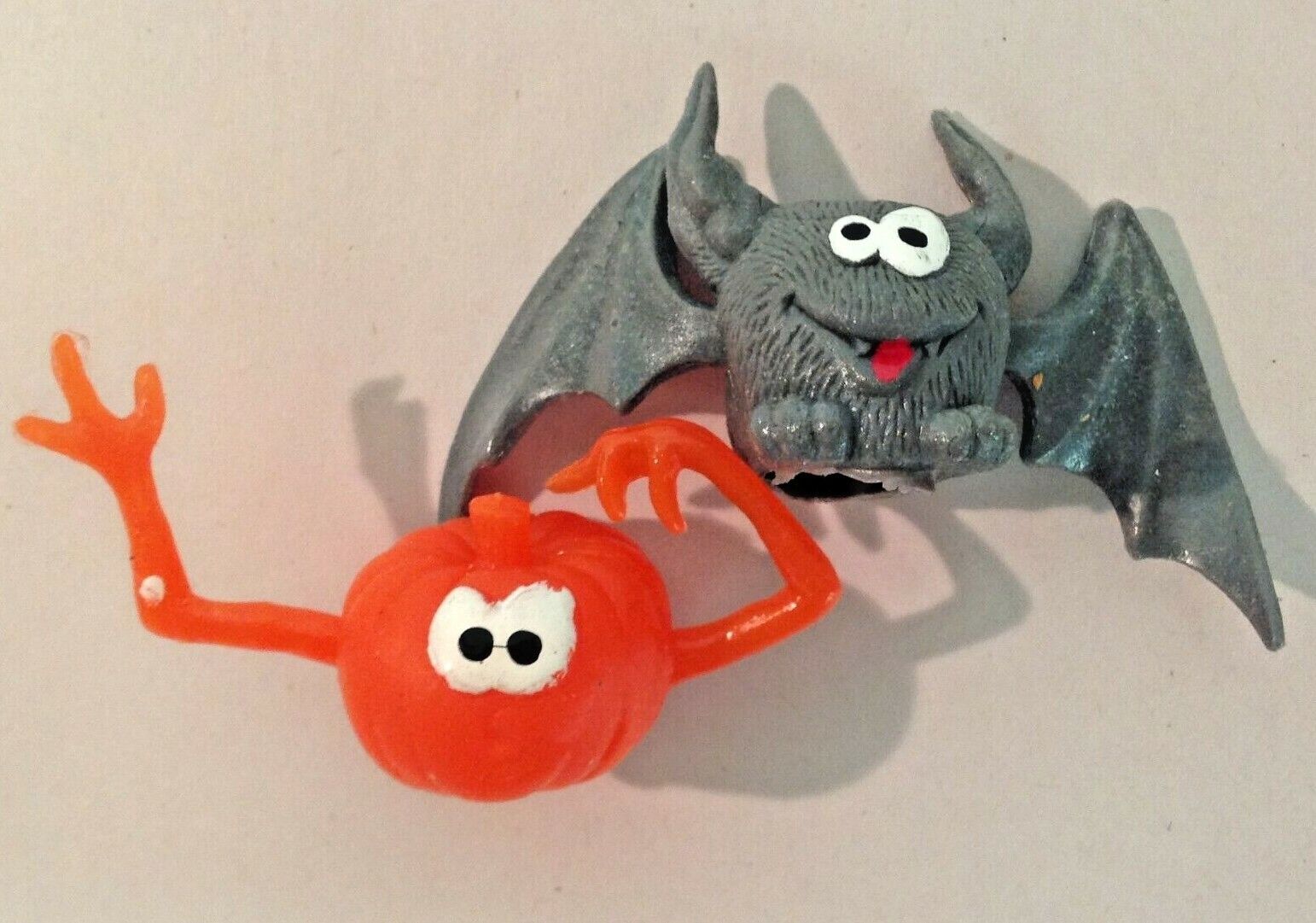 Vintage Lot of 2 Jiggler Monster Finger Puppets Halloween Bat Jack O'Lantern  Unbranded Does Not Apply - фотография #9