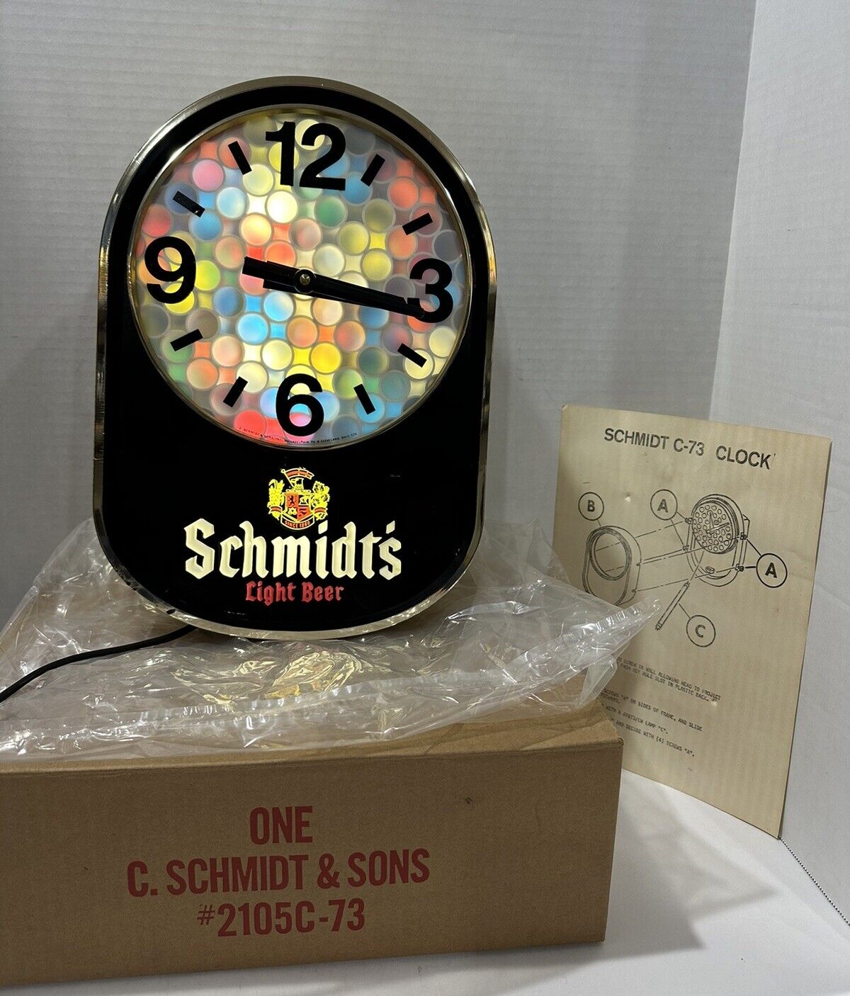 New Old Stock Vintage Schmidt’s Light Beer Lighted Kaleidoscope Wall Clock NOS Schmidt’s
