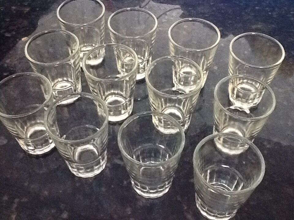 12 Shot Glasses Glass Barware Shots Vodka Tequila 1.5 oz Dozen Doz Lot of  Unbranded - фотография #4