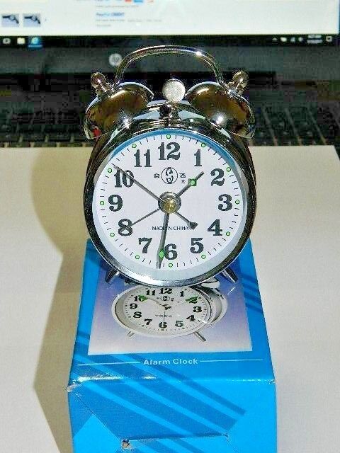 Chrome Silver Old Fashioned Alarm Clock Wind Up No Batteries Required USA Stock HeiFei MICSIL