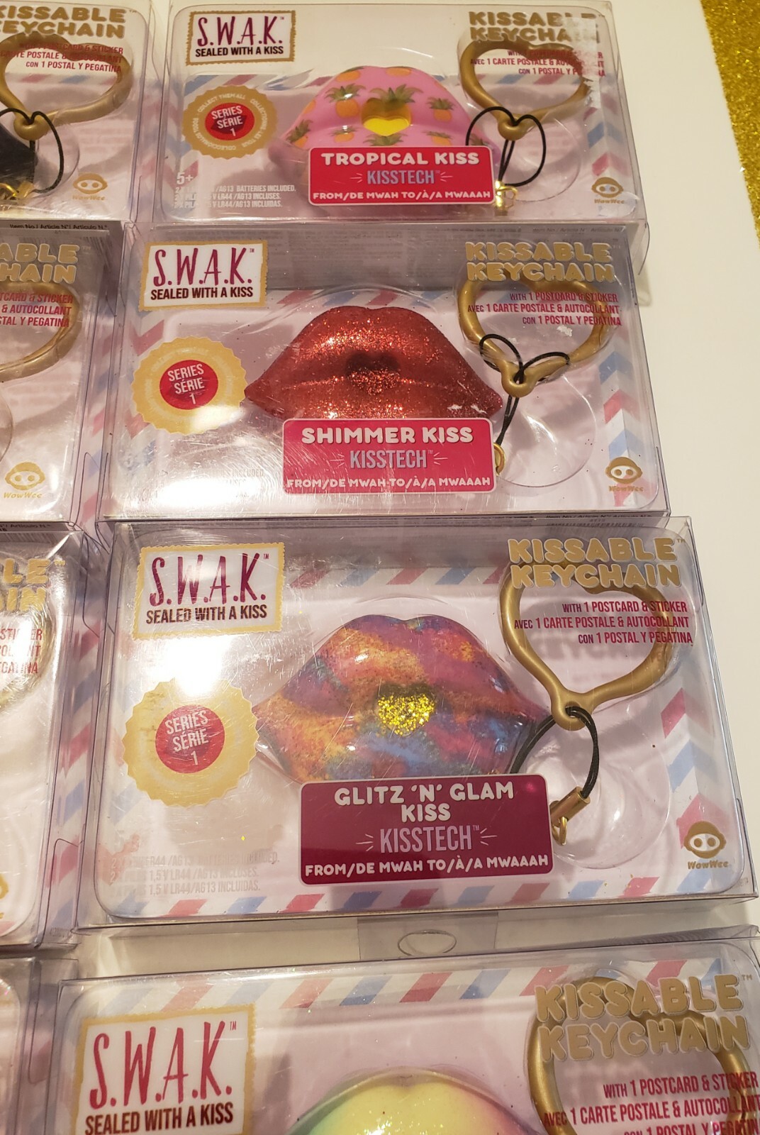 Lot of 18 SWAK Sealed With A Kiss Interactive Kissable Keychain Postcard Series1 WowWee Does Not Apply - фотография #4