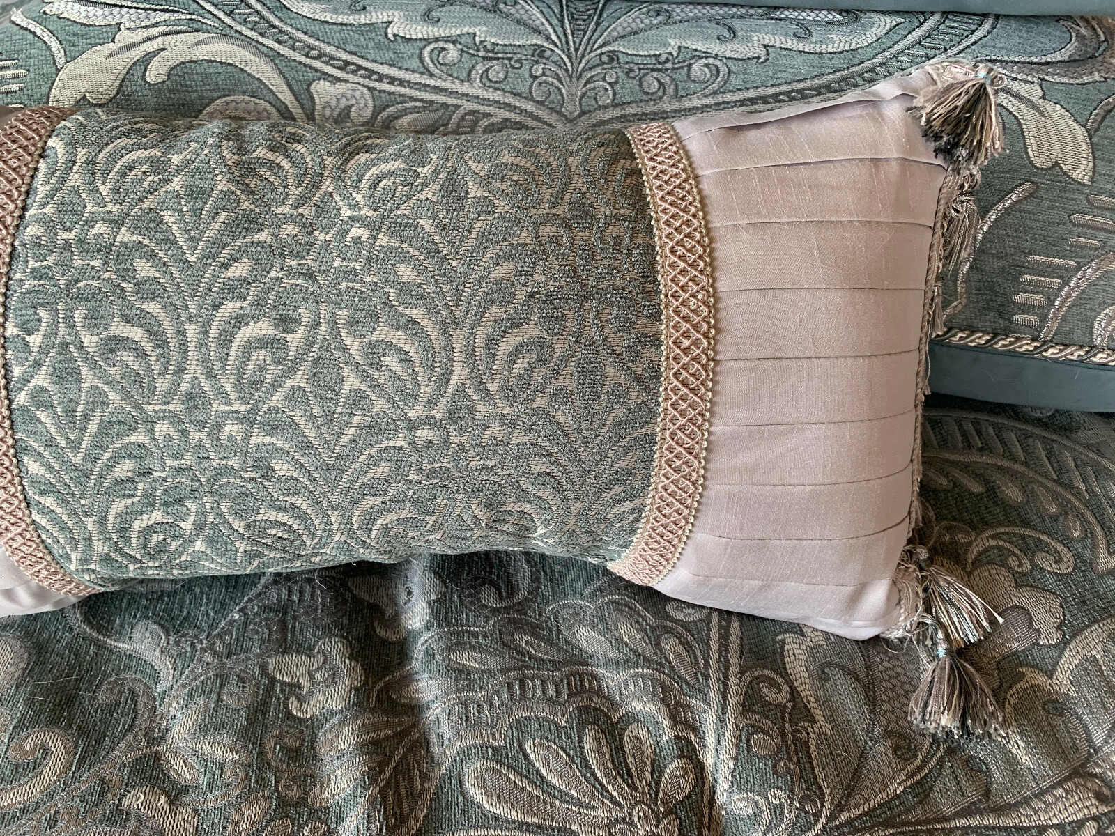 Set of 2 Croscill Gabrijel Decorative Pillows Slate Blue Croscill - фотография #4