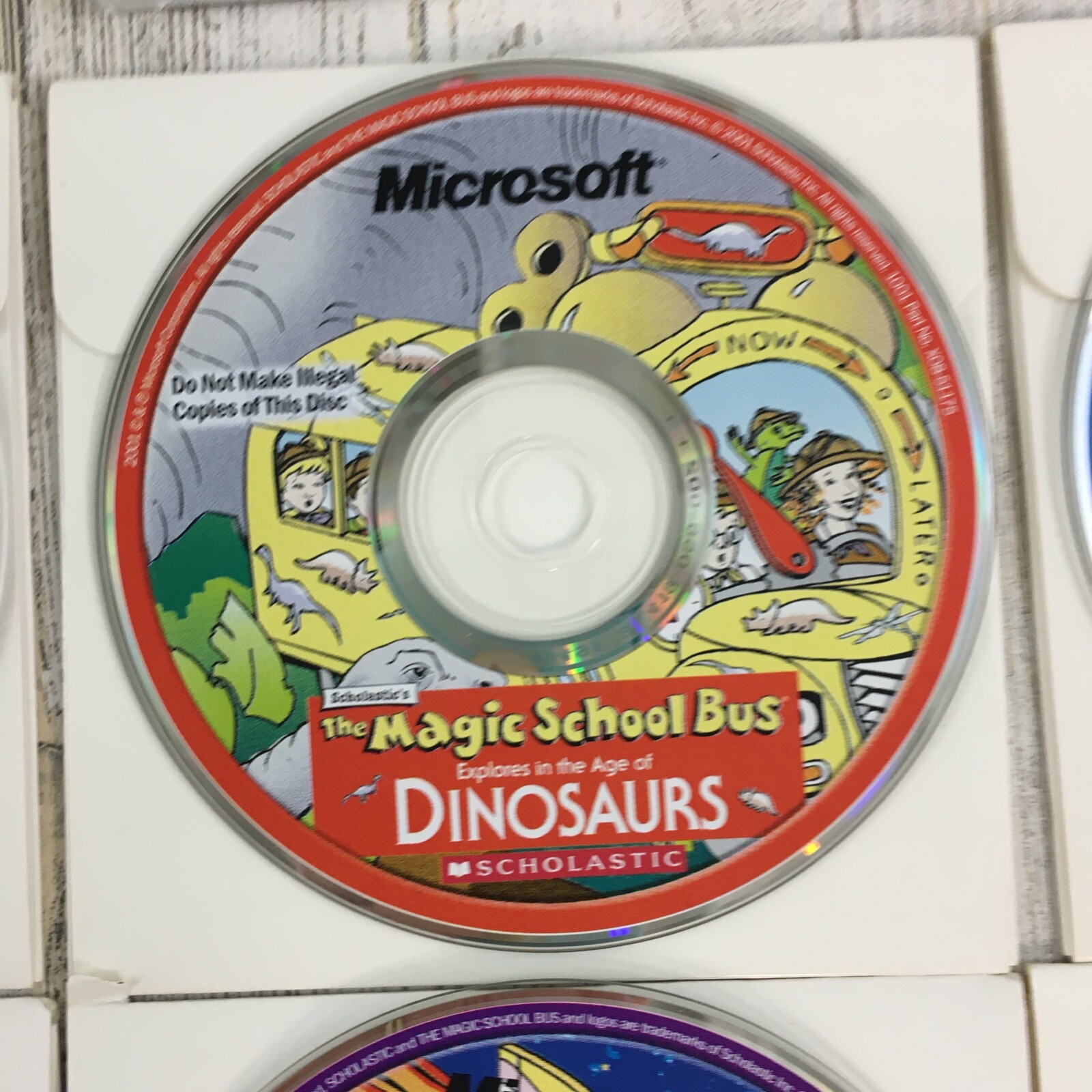 Scholastic The Magic School Bus 4 Game Lot PC CD-ROM Solar Earth Bugs Dinosaurs Scholastic 23456 - фотография #5