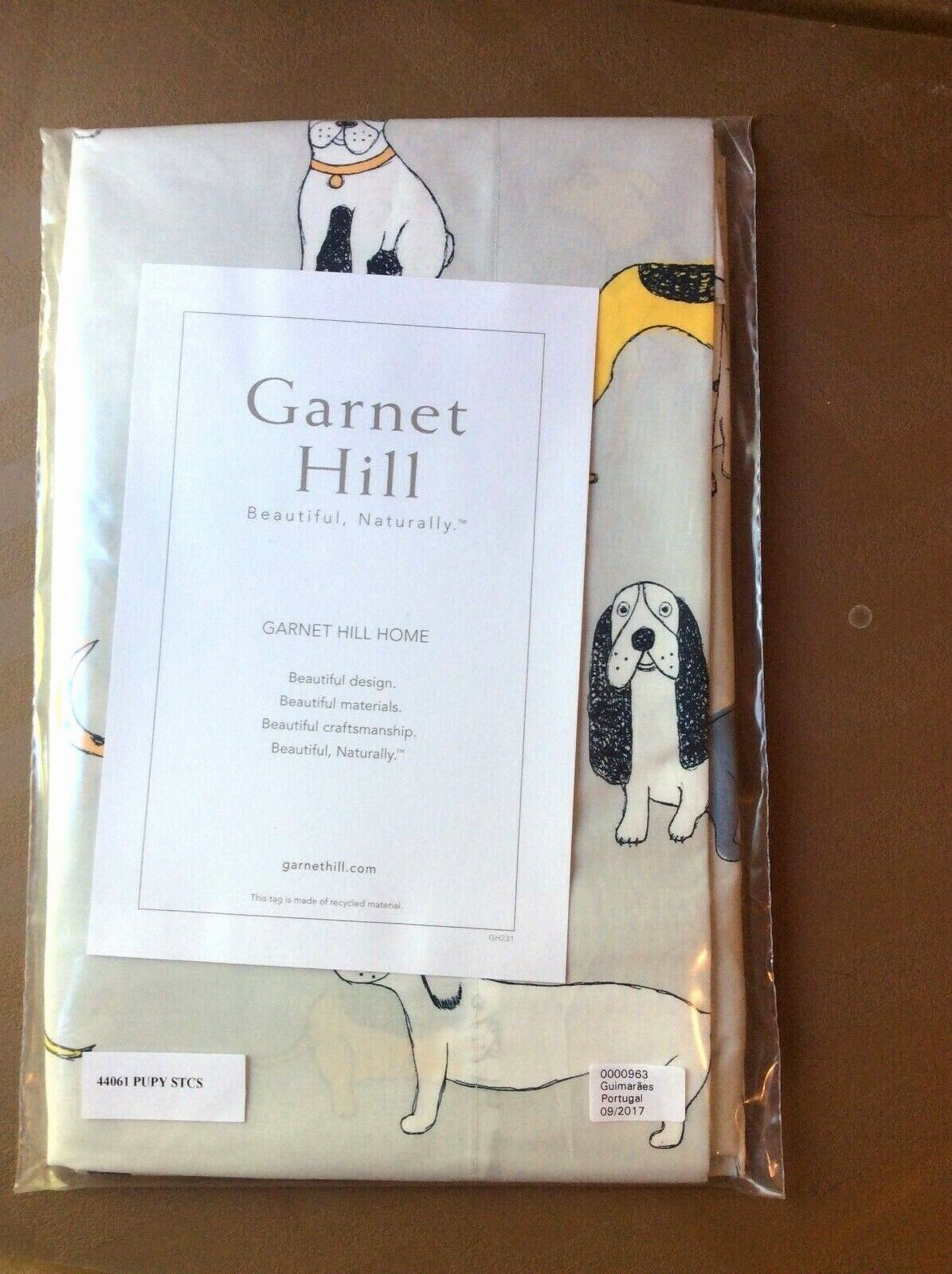 Garnet Hill SET 2 PILLOWCASE cover holiday gift school dog puppy party birthday Garnet Hill PILLOW CASE cover - фотография #3
