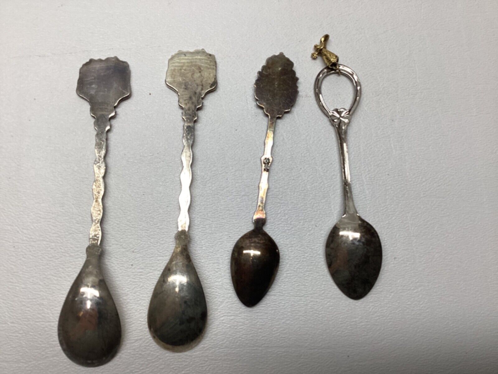 Vintage LOT of 10 Vintage Collector Souvenir Spoons World and USA FORT - фотография #5