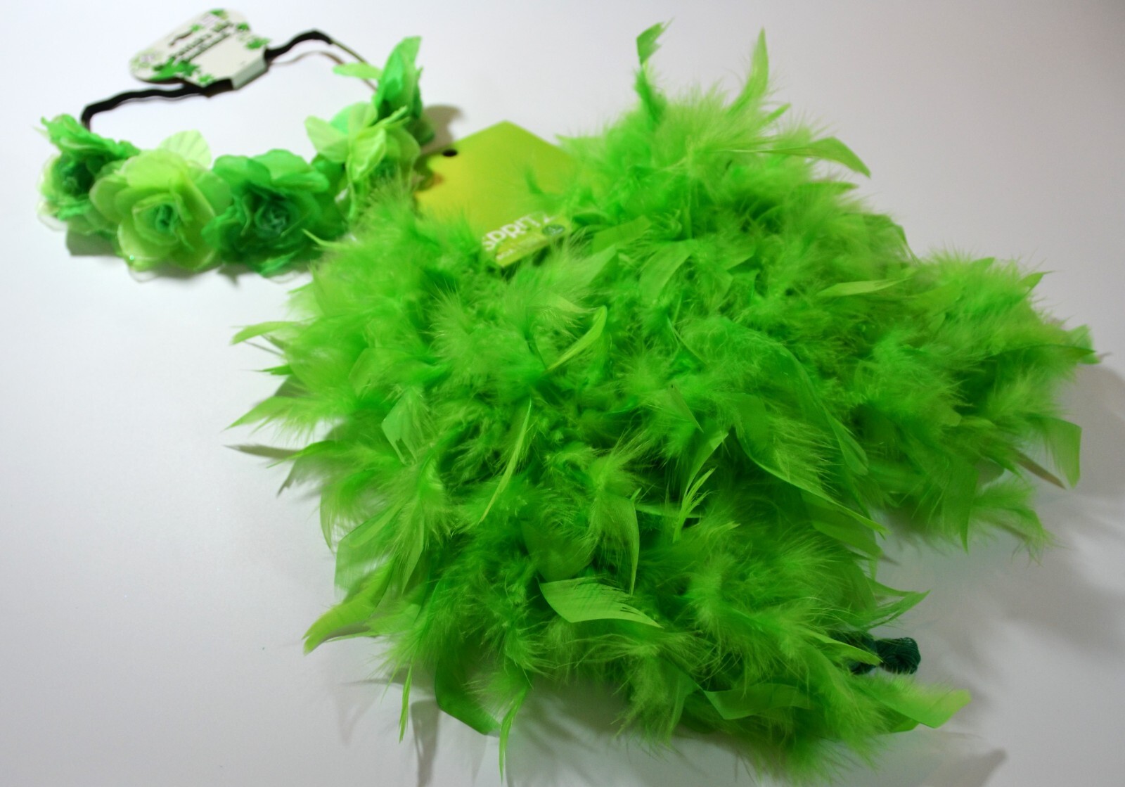 11 Piece St Patricks Day Party Pack Headbands Boa And Shamrock Necklaces Small Seasons, Spritz - фотография #8
